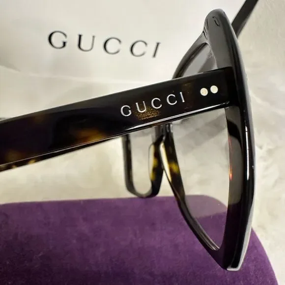 💯Authentic Gucci Sunglasses with Case🍀 - Picture 4 of 16
